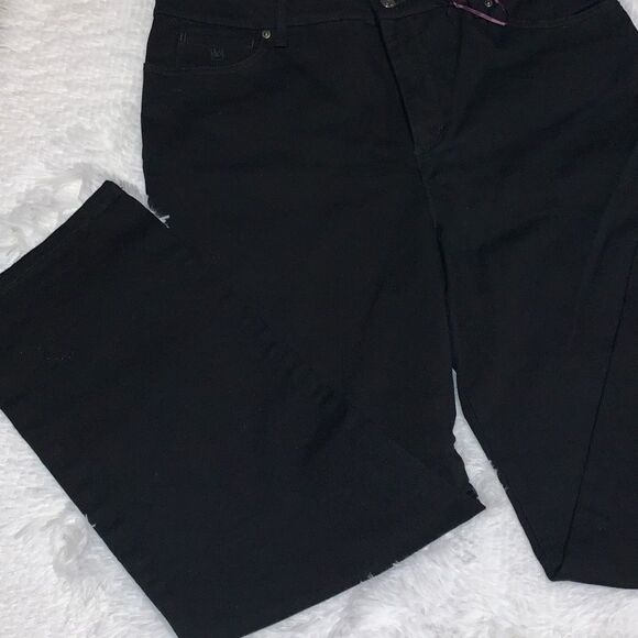 Gloria Vanderbilt Black Classic Stretch Amanda Jeans 16P - Picture 10 of 16